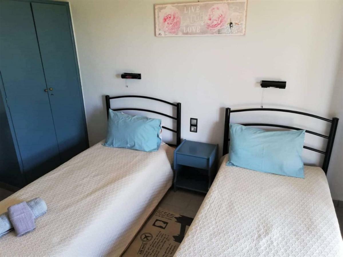 Issos Apartments Agios Georgios  Eksteriør billede